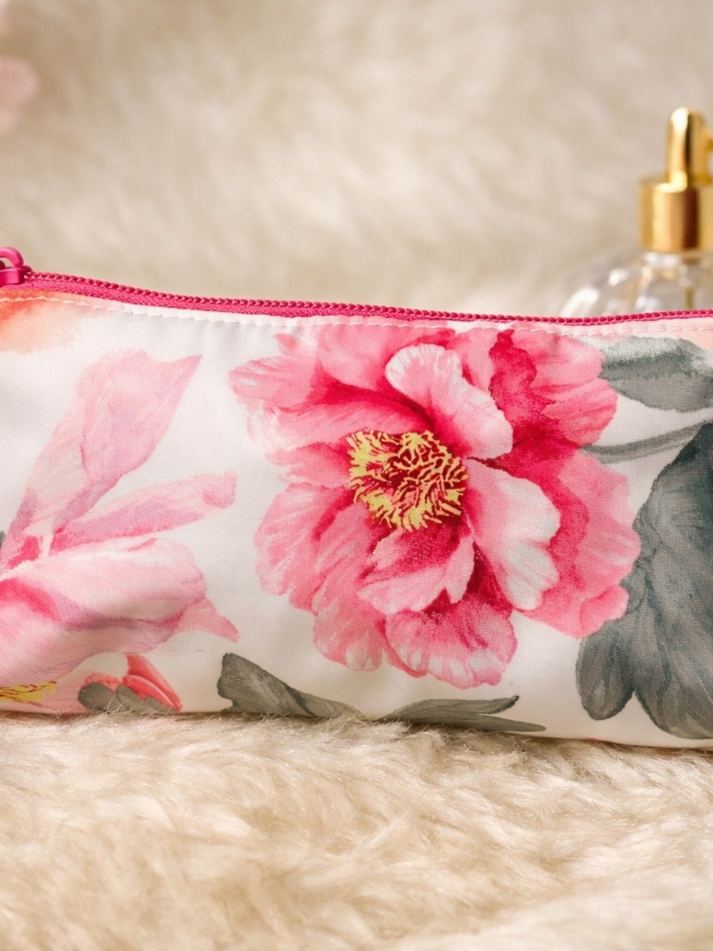 Victoria’s Secret Pink Floral Makeup Pouch Organizer